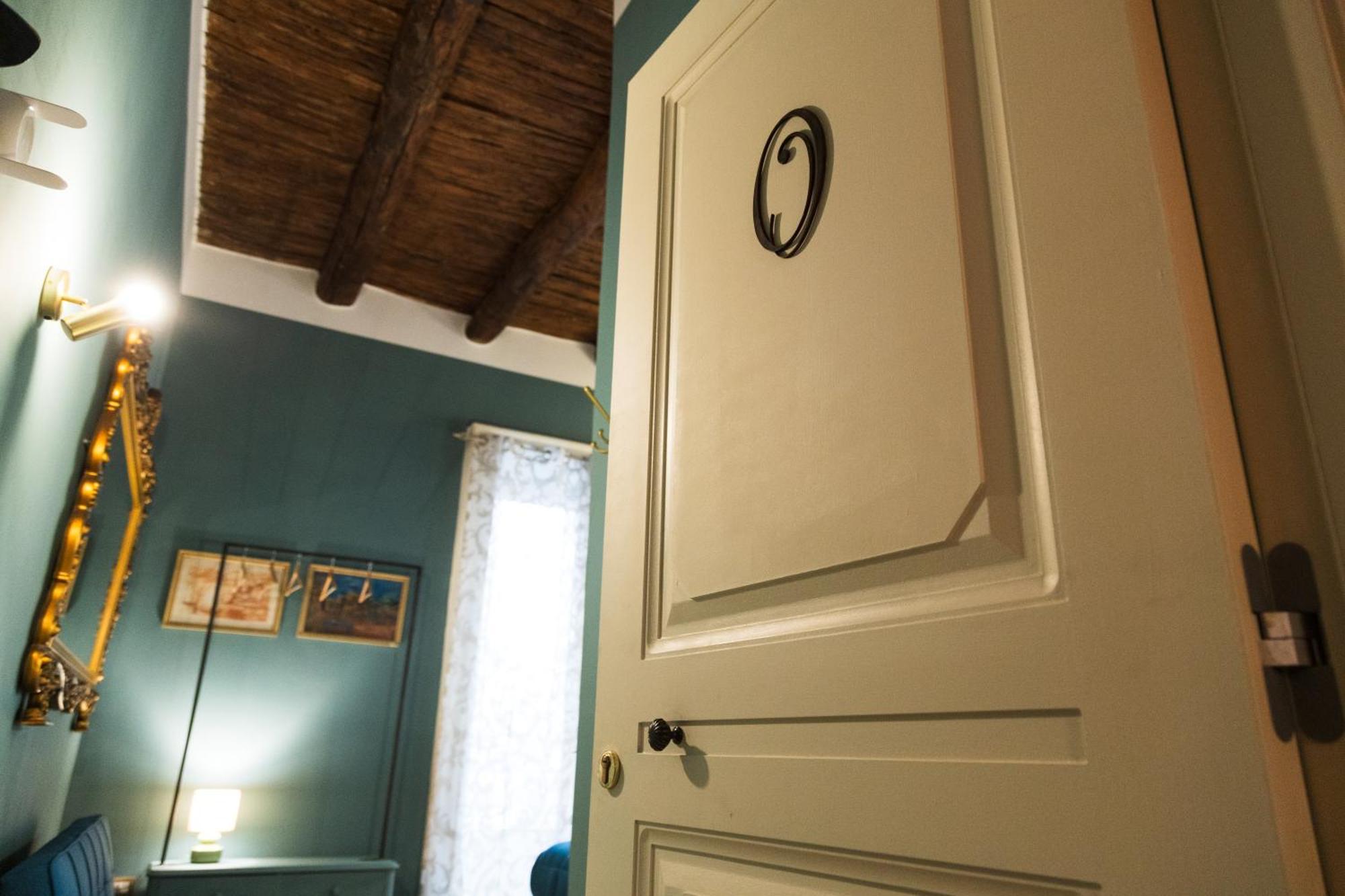 I Leoni Di Rosaroll Bed and Breakfast Νάπολη Εξωτερικό φωτογραφία